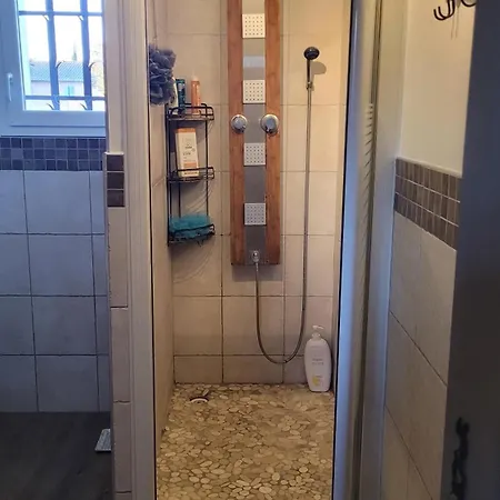 Δωμάτια σε οικογενειακή κατοικία Chambre *